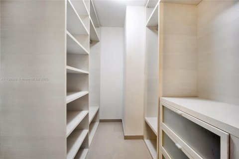 Condominio en venta en Miami, Florida, 2 dormitorios, 115.01 m2 № 1958949 - foto 7