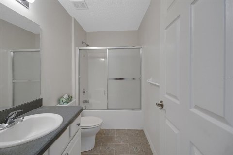 House in Leesburg, Florida 3 bedrooms, 173.63 sq.m. № 1808444 - photo 10