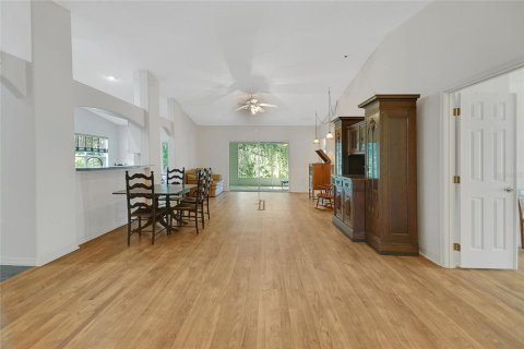 House in Leesburg, Florida 3 bedrooms, 173.63 sq.m. № 1808444 - photo 27