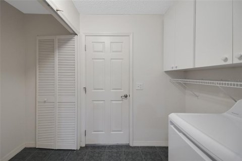 House in Leesburg, Florida 3 bedrooms, 173.63 sq.m. № 1808444 - photo 25