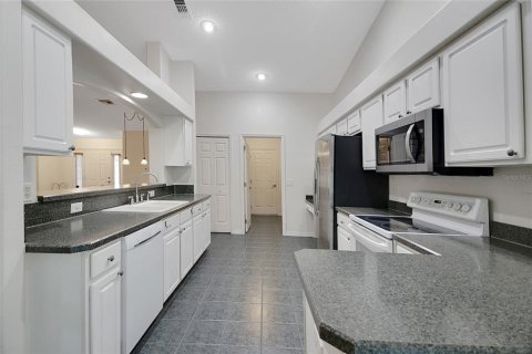 House in Leesburg, Florida 3 bedrooms, 173.63 sq.m. № 1808444 - photo 20