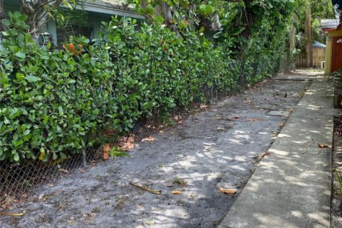 Casa en alquiler en Fort Lauderdale, Florida, 2 dormitorios, 65.03 m2 № 1079031 - foto 1
