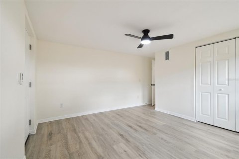Casa en venta en Tampa, Florida, 4 dormitorios, 180.04 m2 № 1845233 - foto 24