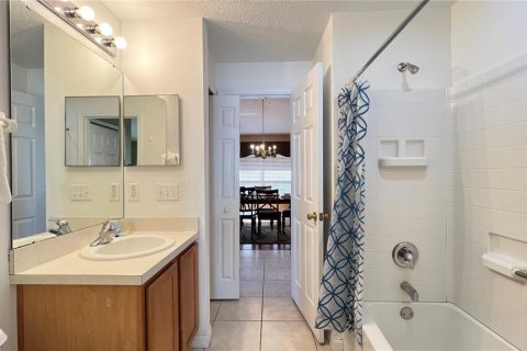 Casa en venta en Kissimmee, Florida, 5 dormitorios, 182.09 m2 № 2100632 - foto 13