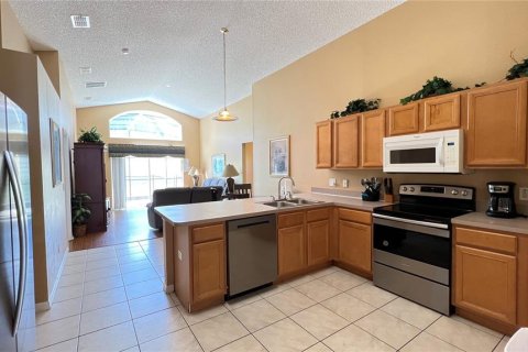 Casa en venta en Kissimmee, Florida, 5 dormitorios, 182.09 m2 № 2100632 - foto 17