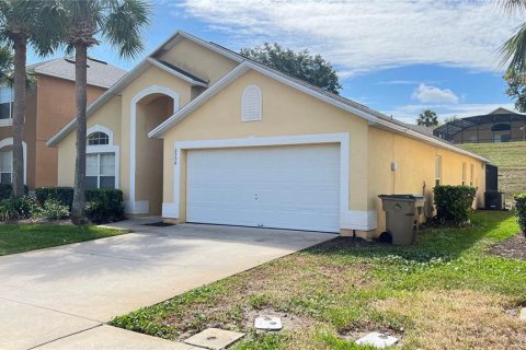 Casa en venta en Kissimmee, Florida, 5 dormitorios, 182.09 m2 № 2100632 - foto 3