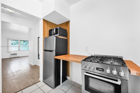 Condominio en alquiler en Miami Beach, Florida № 1976228 - foto 13