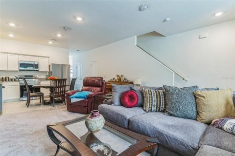 Adosado en venta en Orlando, Florida, 3 dormitorios, 145.86 m2 № 1773932 - foto 5