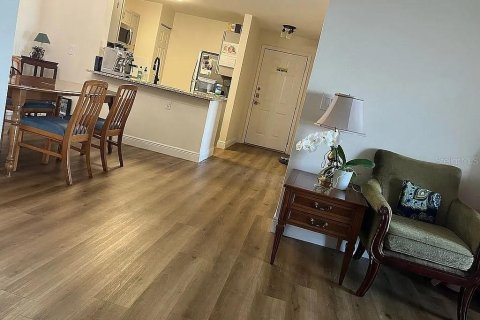 Condo in Oviedo, Florida, 2 bedrooms  № 1378097 - photo 7