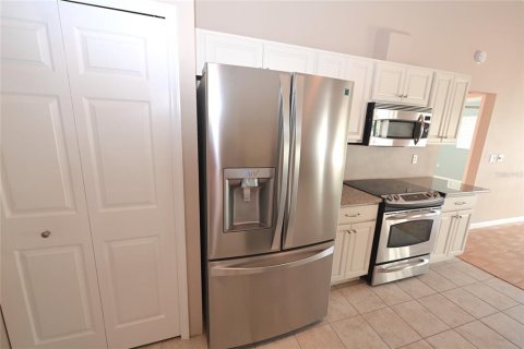 Villa ou maison à louer à Sarasota, Floride: 3 chambres, 181.25 m2 № 2167157 - photo 6