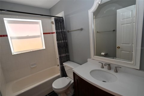 Villa ou maison à louer à Sarasota, Floride: 3 chambres, 181.25 m2 № 2167157 - photo 15