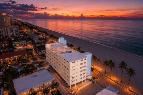Condo à Hollywood, Floride, 2 chambres № 2087425
