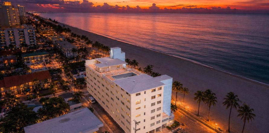 Condo à Hollywood, Floride, 2 chambres  № 2087425