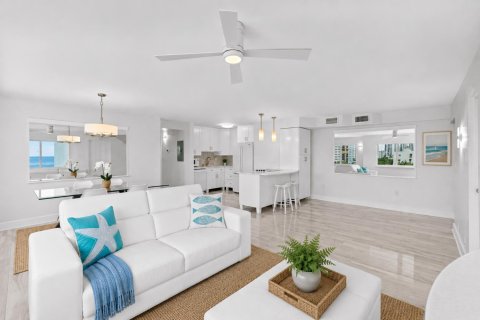 Copropriété à vendre à Hollywood, Floride: 2 chambres, 97.55 m2 № 2087425 - photo 9