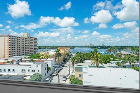 Copropriété à vendre à Hollywood, Floride: 2 chambres, 97.55 m2 № 2087425 - photo 25