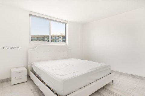 Condo in Sunny Isles Beach, Florida, 1 bedroom № 2172091 - photo 29