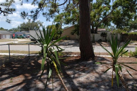 House in Sarasota, Florida 3 bedrooms, 101.73 sq.m. № 1334550 - photo 19