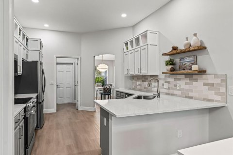 Casa en venta en The Villages, Florida, 3 dormitorios, 172.71 m2 № 2158007 - foto 20