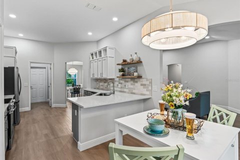 Casa en venta en The Villages, Florida, 3 dormitorios, 172.71 m2 № 2158007 - foto 19