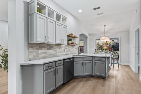 Casa en venta en The Villages, Florida, 3 dormitorios, 172.71 m2 № 2158007 - foto 23