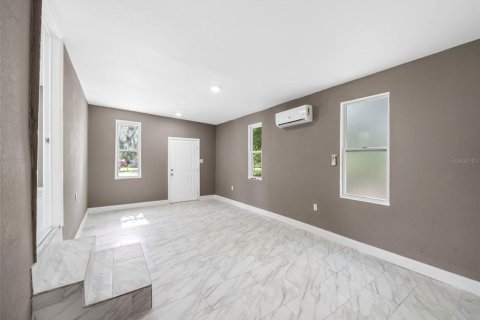 House in Lake Wales, Florida 3 bedrooms, 110.93 sq.m. № 1788156 - photo 7