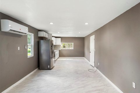 House in Lake Wales, Florida 3 bedrooms, 110.93 sq.m. № 1788156 - photo 14