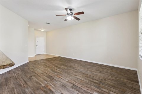 Townhouse in Winter Garden, Florida 3 bedrooms, 181.72 sq.m. № 2393646 - photo 7
