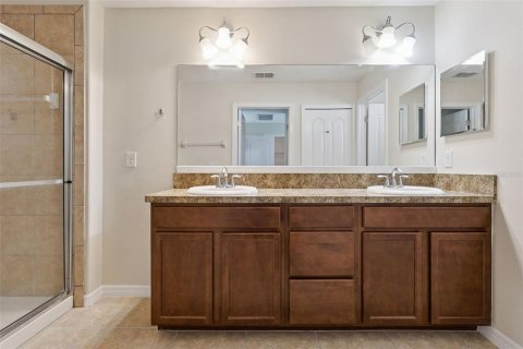 Townhouse in Winter Garden, Florida 3 bedrooms, 181.72 sq.m. № 2393646 - photo 27