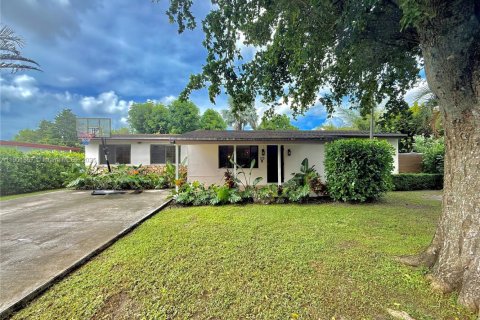 Villa ou maison à vendre à Miami, Floride: 3 chambres, 148.09 m2 № 1954202 - photo 2