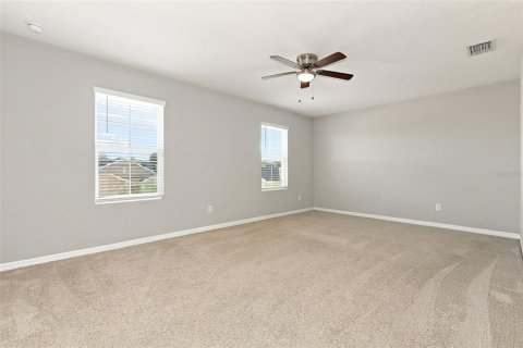 House in Zephyrhills, Florida 4 bedrooms, 225.94 sq.m. № 2349264 - photo 9