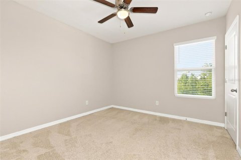 House in Zephyrhills, Florida 4 bedrooms, 225.94 sq.m. № 2349264 - photo 14