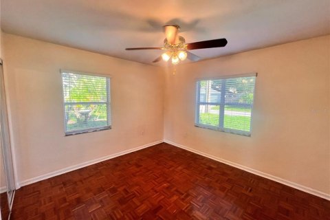 Casa en alquiler en Orlando, Florida, 2 dormitorios, 102.19 m2 № 1899490 - foto 9
