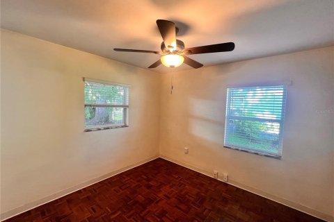 Casa en alquiler en Orlando, Florida, 2 dormitorios, 102.19 m2 № 1899490 - foto 11