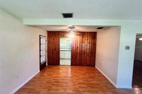 Casa en alquiler en Orlando, Florida, 2 dormitorios, 102.19 m2 № 1899490 - foto 5