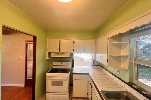 Casa en alquiler en Orlando, Florida, 2 dormitorios, 102.19 m2 № 1899490 - foto 8