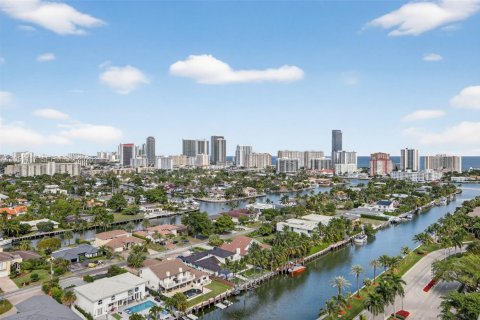 Condo in Aventura, Florida, 3 bedrooms  № 2009755 - photo 3