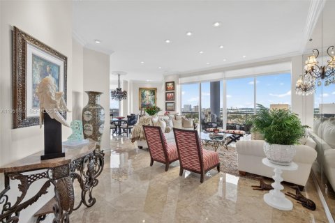 Condo in Aventura, Florida, 3 bedrooms  № 2009755 - photo 4