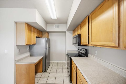 Condominio en alquiler en Sarasota, Florida, 2 dormitorios, 98.29 m2 № 2109460 - foto 14