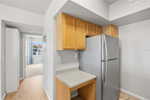 Condominio en alquiler en Sarasota, Florida, 2 dormitorios, 98.29 m2 № 2109460 - foto 18