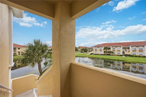 Condominio en alquiler en Sarasota, Florida, 2 dormitorios, 98.29 m2 № 2109460 - foto 3
