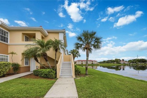 Condominio en alquiler en Sarasota, Florida, 2 dormitorios, 98.29 m2 № 2109460 - foto 2