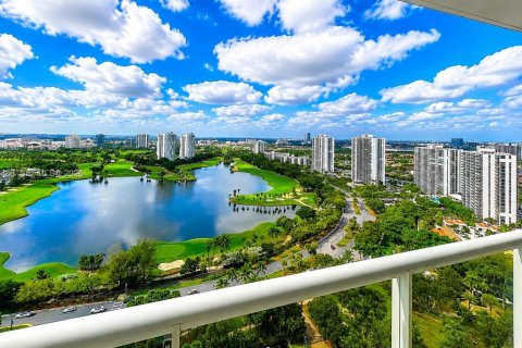 Condo in Aventura, Florida, 3 bedrooms № 2241900 - photo 3