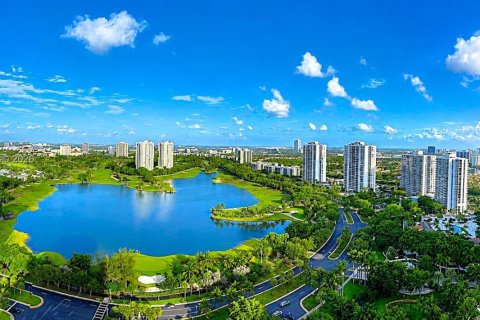 Condo in Aventura, Florida, 3 bedrooms № 2241900 - photo 2