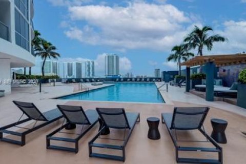Снять в аренду кондоминиум в Майами, Флорида 1 спальня, 73.49м2, № 2033062 - фото 27