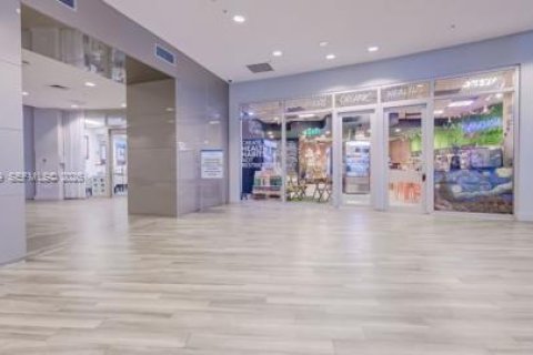 Снять в аренду кондоминиум в Майами, Флорида 1 спальня, 73.49м2, № 2033062 - фото 20