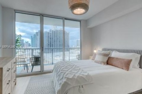 Снять в аренду кондоминиум в Майами, Флорида 1 спальня, 73.49м2, № 2033062 - фото 17