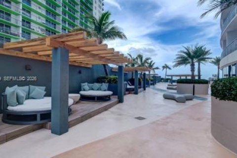 Снять в аренду кондоминиум в Майами, Флорида 1 спальня, 73.49м2, № 2033062 - фото 26