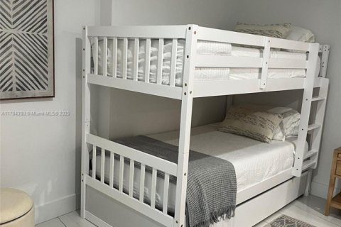 Condominio en venta en Miami Beach, Florida, 2 dormitorios, 109.62 m2 № 2035323 - foto 11