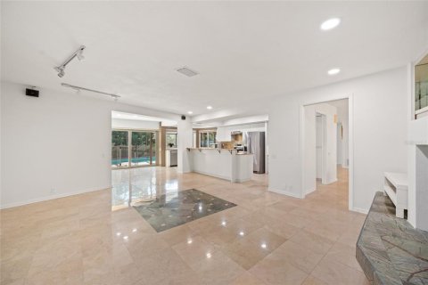 Casa en alquiler en Tampa, Florida, 4 dormitorios, 260.22 m2 № 1906748 - foto 29