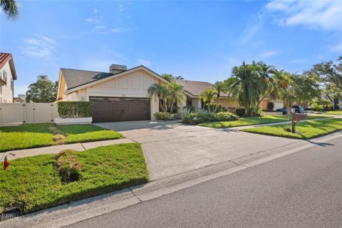 Casa en alquiler en Tampa, Florida, 4 dormitorios, 260.22 m2 № 1906748 - foto 2